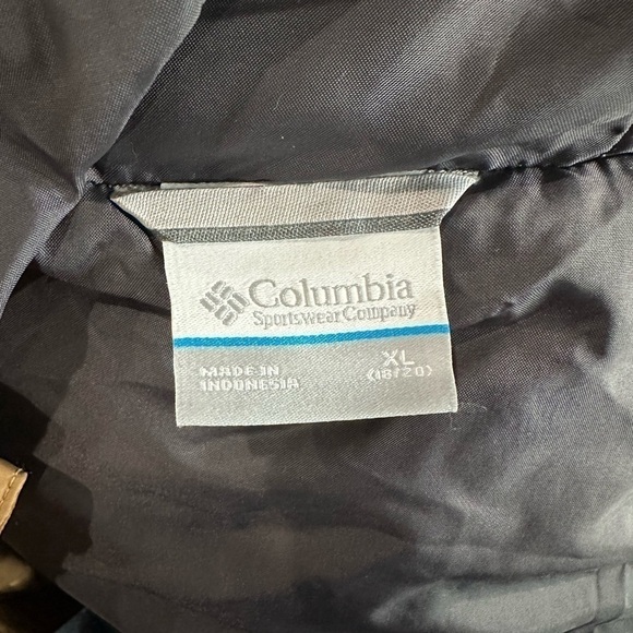 Boys Columbia puffer coat, NWOT! - Picture 6 of 7